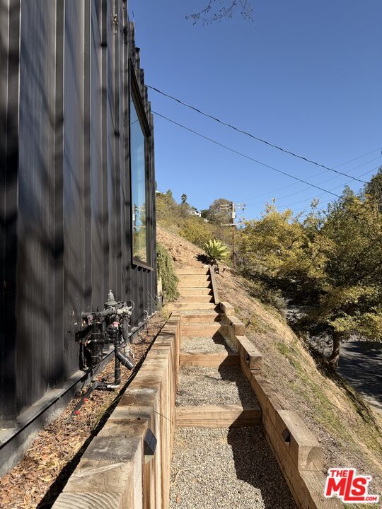 Building Photo - 4517 Cleland Ave