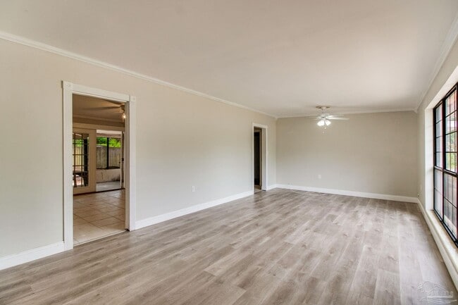 Building Photo - 3711 Tom Ln Dr