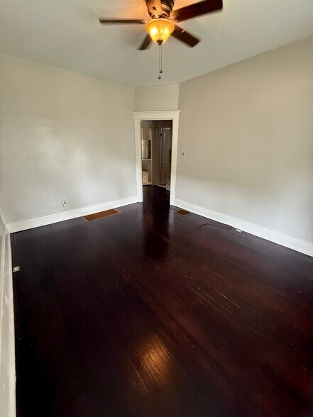 Building Photo - 120 Claremont Ave