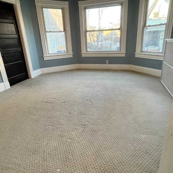 Building Photo - 25 Homer St