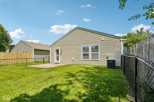 Building Photo - 1754 Elijah Blue Dr
