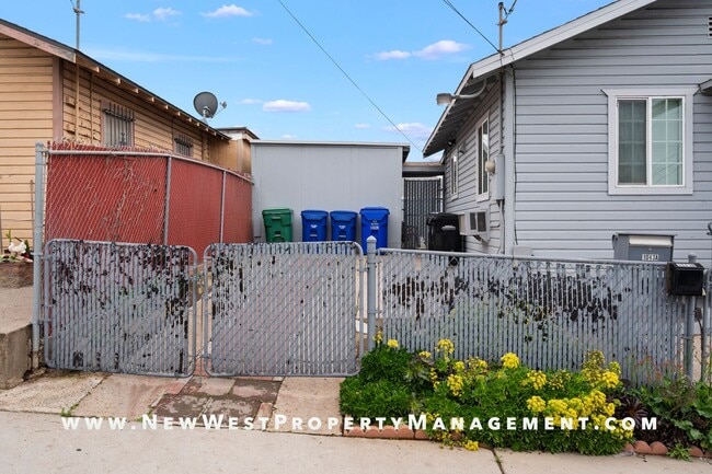 Building Photo - Charming Barrio Logan Studio - Available Now!