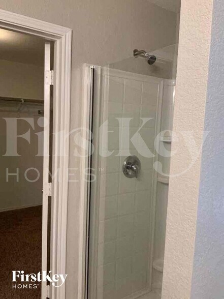 Building Photo - 12617 Summerwood Dr