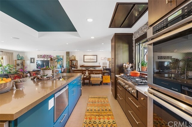 Building Photo - 16341 Hollywood Ln