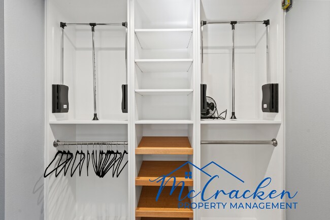 Building Photo - Fully furnished, pet-friendly, and available for mid-term stays with a 30-day minimum