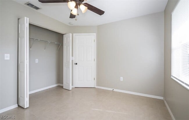 Building Photo - 4507 SE 9th Pl