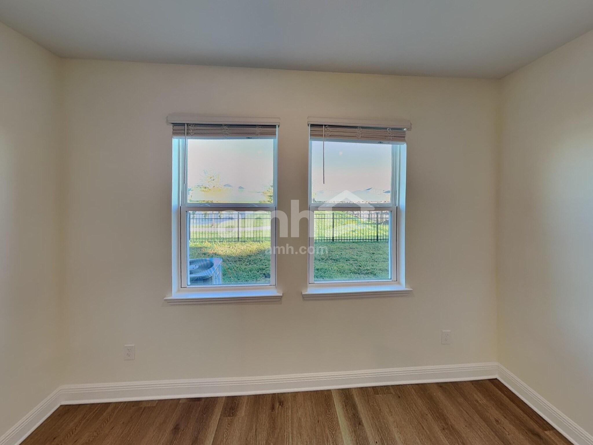 Building Photo - 5994 Sycamore Pl St