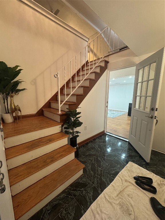 Building Photo - 8 Lawson Ct