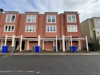 Building Photo - Modern Townhome Near OHSU with 3 Bedrooms Each with Private En-Suite Bath