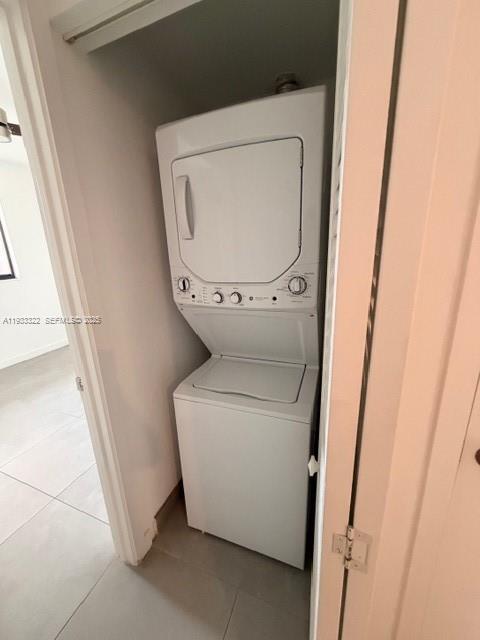 Building Photo - 1005 Spring Garden Rd