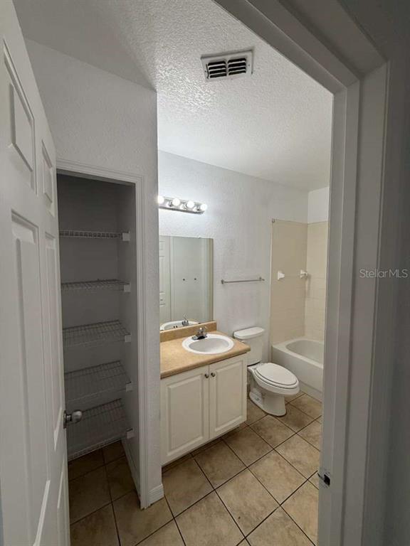 Building Photo - 5550 E Michigan St