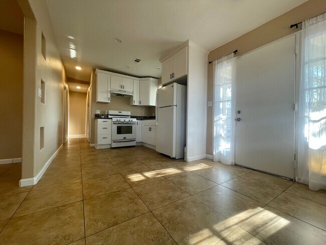 Building Photo - COMING SOON!! 2 Bedroom 1.5 Bathroom Home in Desert Hot Springs!