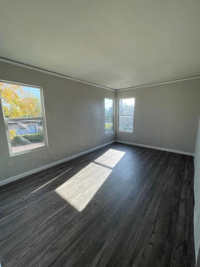 Building Photo - Spacious 1 bedroom apartment in the heart of Waco!