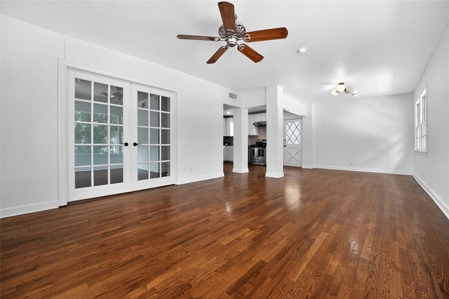 Building Photo - 6106 Bull Creek Rd