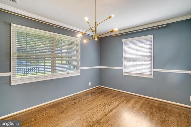 Building Photo - 740 Upland Pl