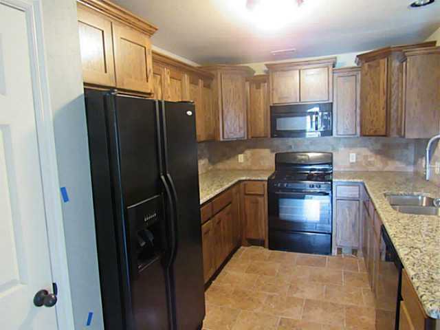 Building Photo - 17516 Black Hawk Dr