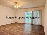 Building Photo - 2950 Trailwood Pines Ln