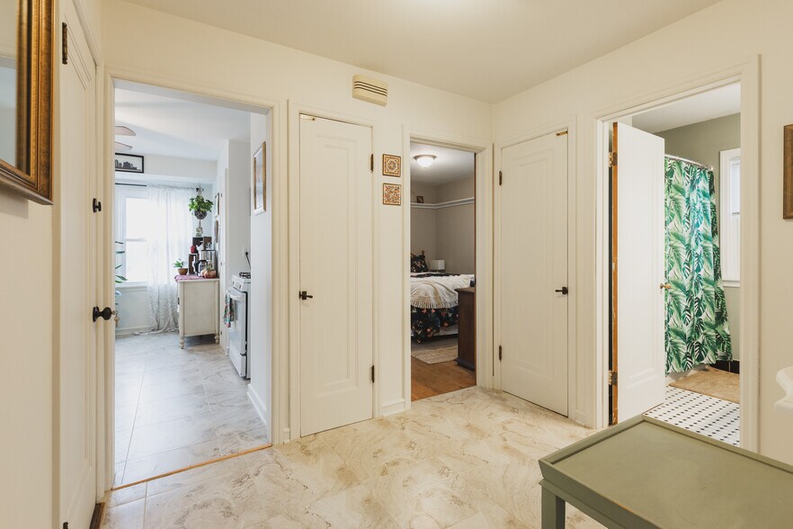 Building Photo - 2645 N 69th St