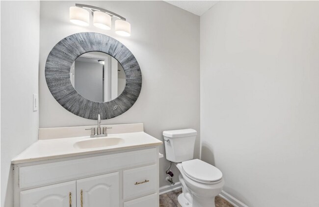 Building Photo - Charming 4/3 Home Downtown Greenville!