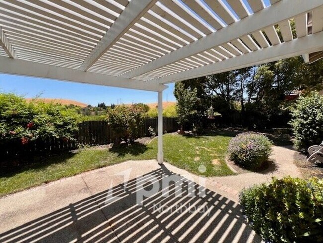 Building Photo - 3137 Sonoma Valley Dr