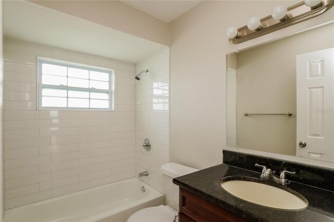 Building Photo - 441 Spike Ct