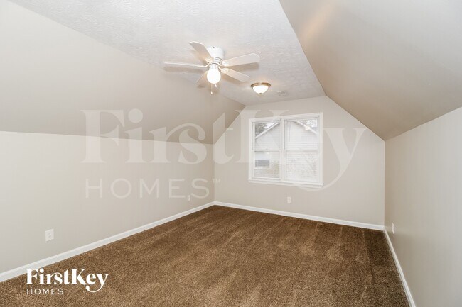 Building Photo - 307 Marble Ct