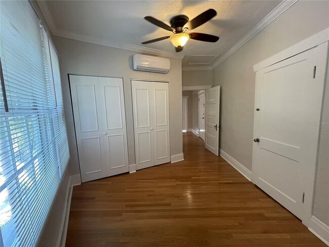 Building Photo - 2305 W Texas Ave