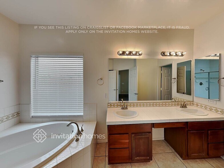 Building Photo - 10221 W Wier Ave