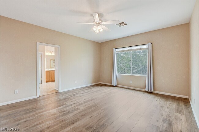 Building Photo - 10474 Howling Coyote Ave