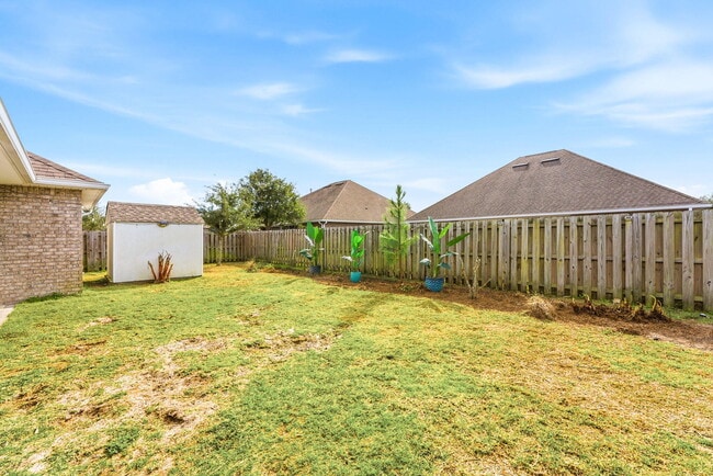 Building Photo - 374 Lilly Bell Ln