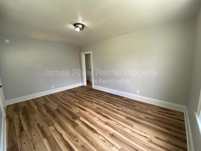 Building Photo - 2020 Rose Ln
