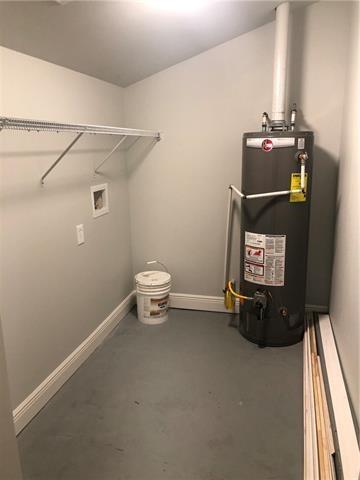 Building Photo - 404 S Walnut St