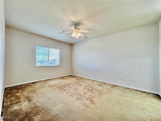 Building Photo - 10010 Maddox Ln