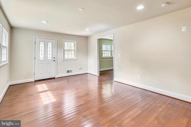 Building Photo - 11834 Goya Dr