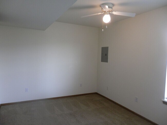 Building Photo - 5709-5711 Canaveral