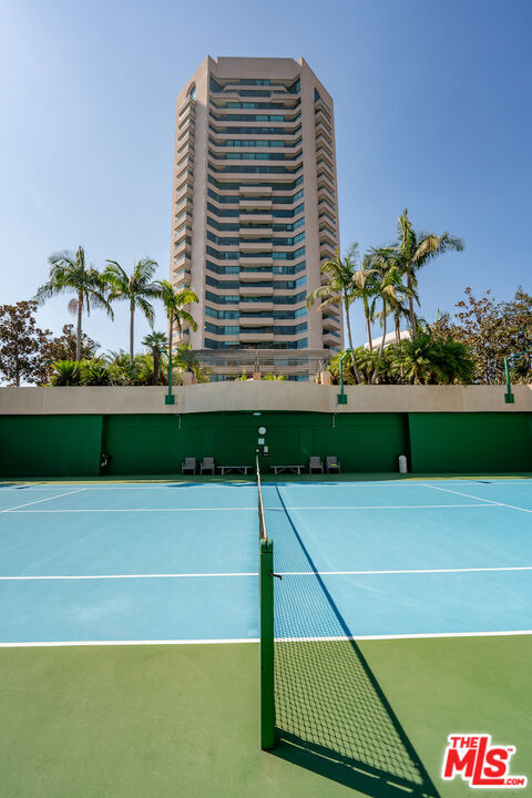 Building Photo - 10490 Wilshire Blvd