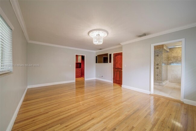 Building Photo - 5780 SW 53rd Terrace