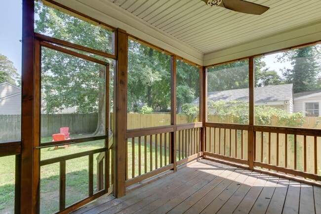 Building Photo - Beautiful Home For Rent in Ocean View!