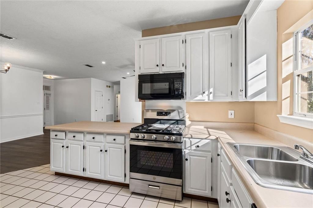 Building Photo - 1263 Smithfield Rd E