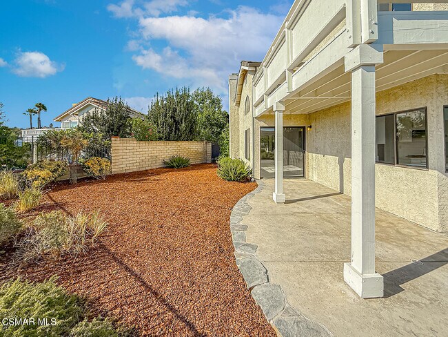 Building Photo - 2568 Picadilly Cir