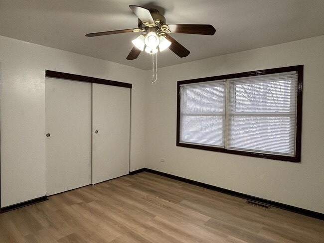 Building Photo - 128 S Hale Ave