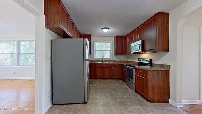 Building Photo - 1274 Belmont Terrace