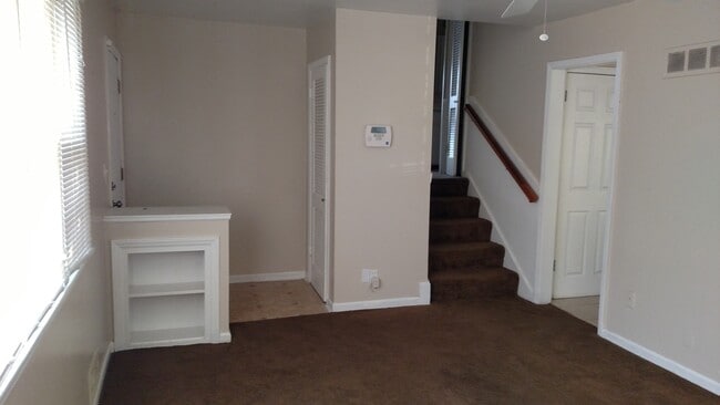 Building Photo - 10202 Beacon Ave