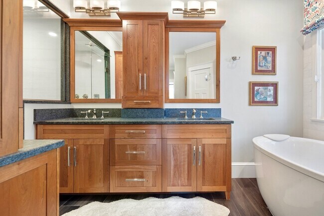 Building Photo - 7 Bobby Jones Dr