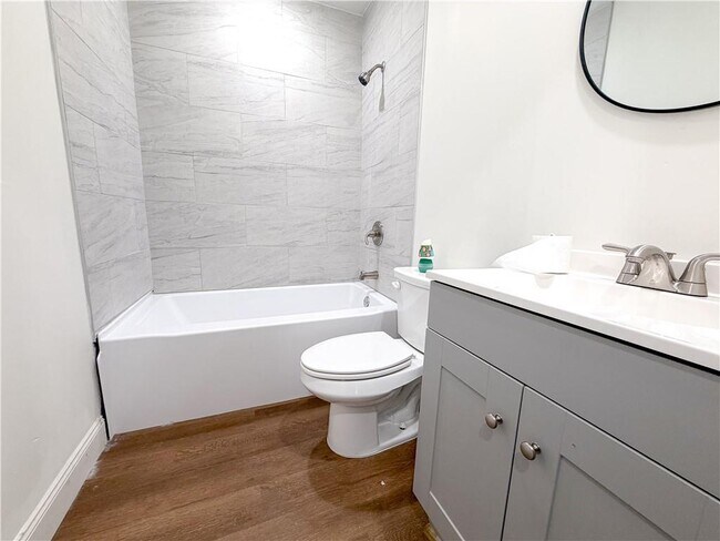 Building Photo - 1051 Lubel Ave