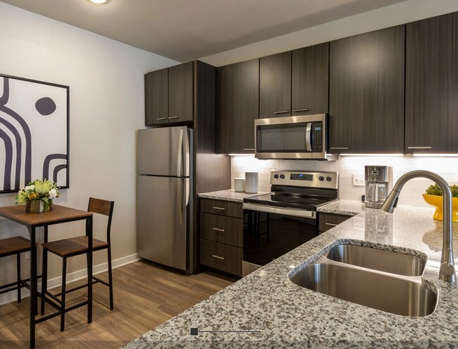 Building Photo - Apartment for Rent