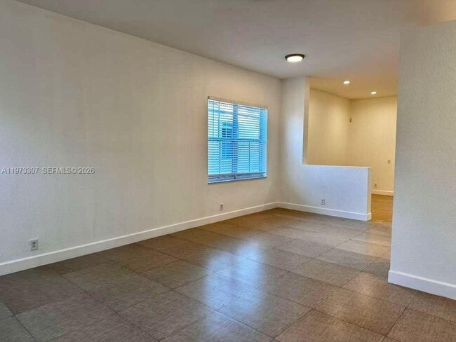 Building Photo - 1761 Aspen Ln