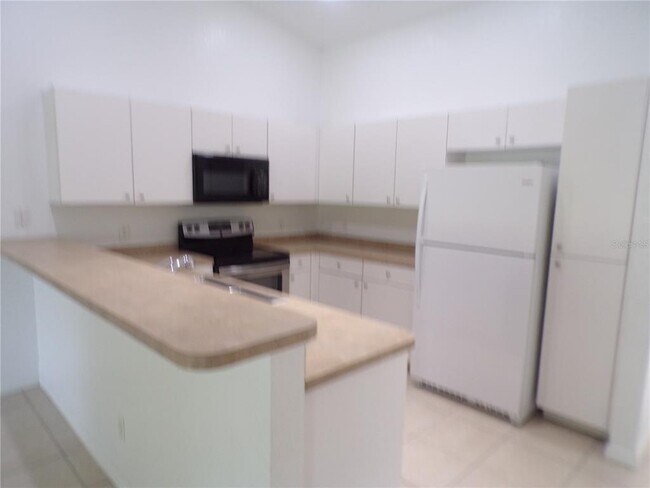 Building Photo - 385 Sunflower St