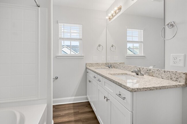 Building Photo - Brand New Townhome in Pooler GA