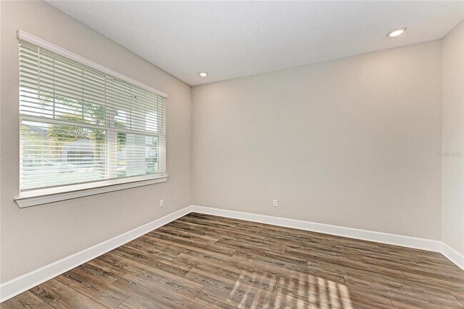 Building Photo - 13827 Green Hammock Pl